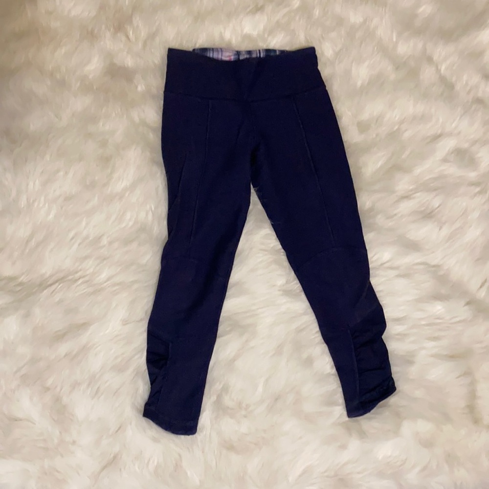 Lululemon workout cropped purple pants leggings